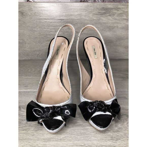 miu miu Great Labels White Patent Black Bow Peep Slingback Heels Women Sz 37EU/6 - Picture 2 of 16
